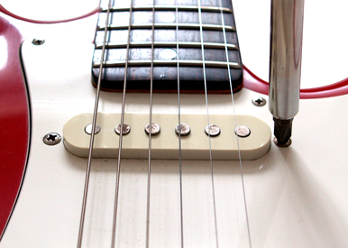 Guitar pickup adjustment